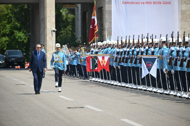 Erdoğan'dan Meclis'te net mesaj: 15 Temmuz destanına çamur atanlar utançla anılacaklar
