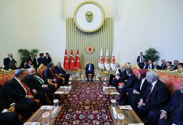 Erdoğan'dan Meclis'te net mesaj: 15 Temmuz destanına çamur atanlar utançla anılacaklar