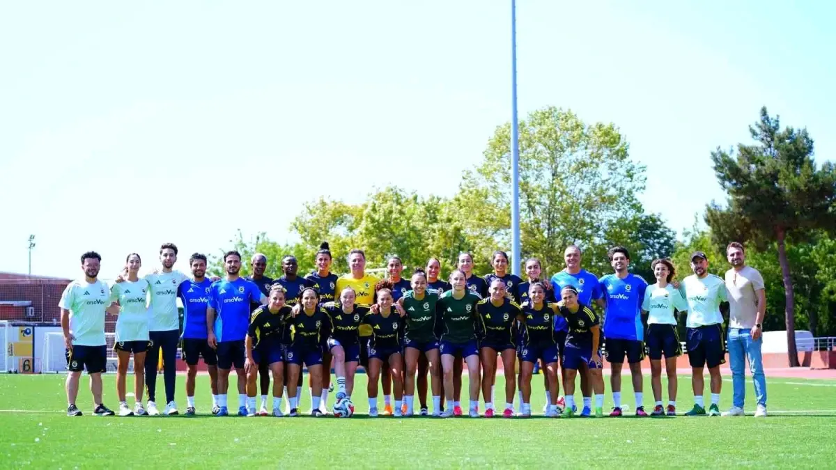 Fenerbahçe Kadın Futbol Takımı Sezon Hazırlıklarına Başladı
