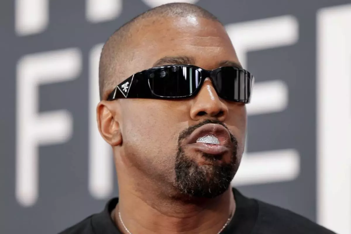 Kanye West Şanghay'da Hayranlarını Mağdur Etti: 40 Dakikalık Gecikme ve Tepkiler!