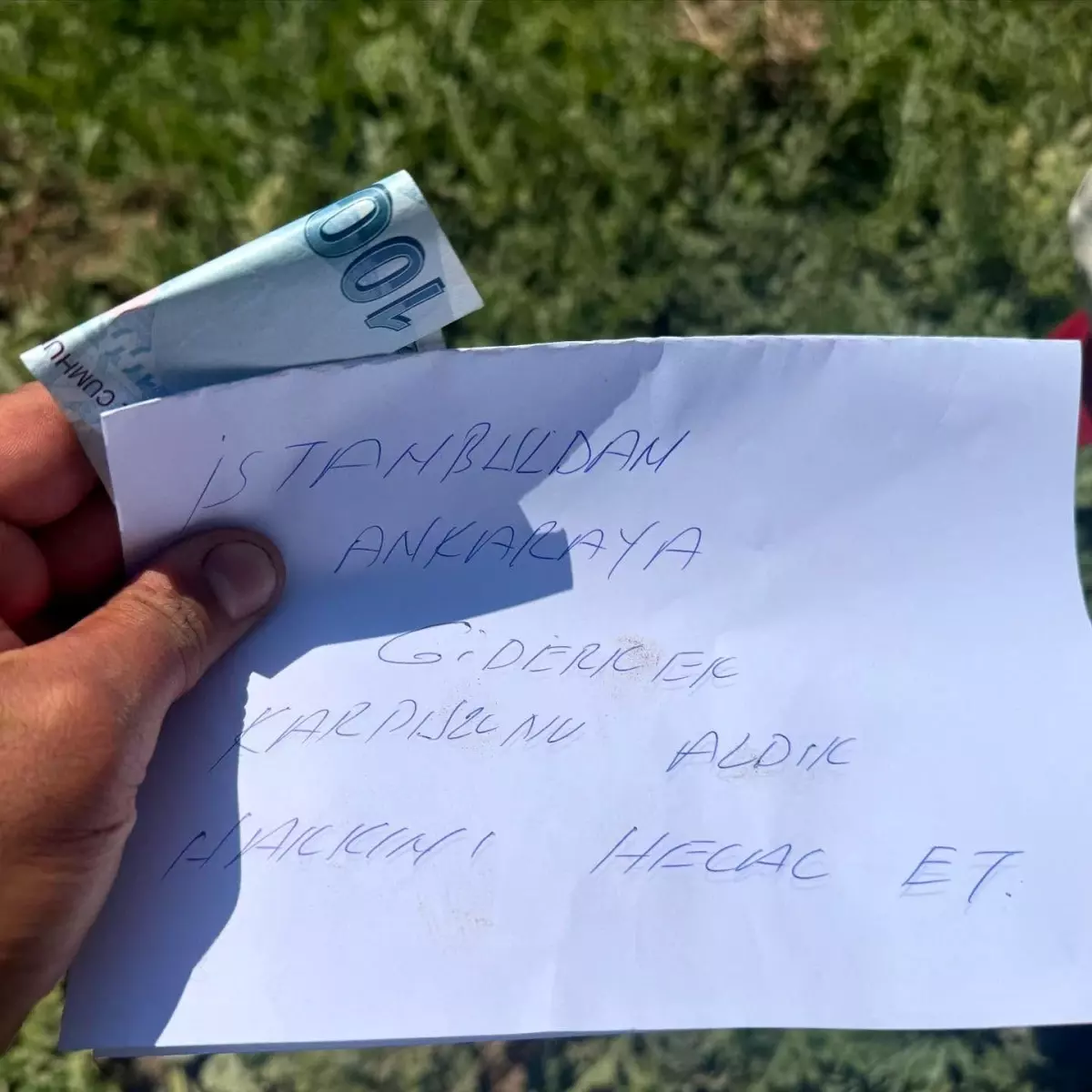 Karpuz Tarlasındaki İyilik Haberleri: 100 Lira ve Not Duygusal Anlar Yaşattı