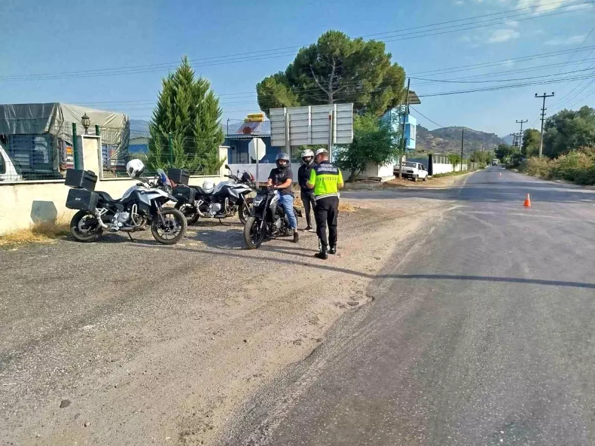 Aydın'da Trafik Denetiminde 6 Sürücüye 28 Bin Lira Ceza