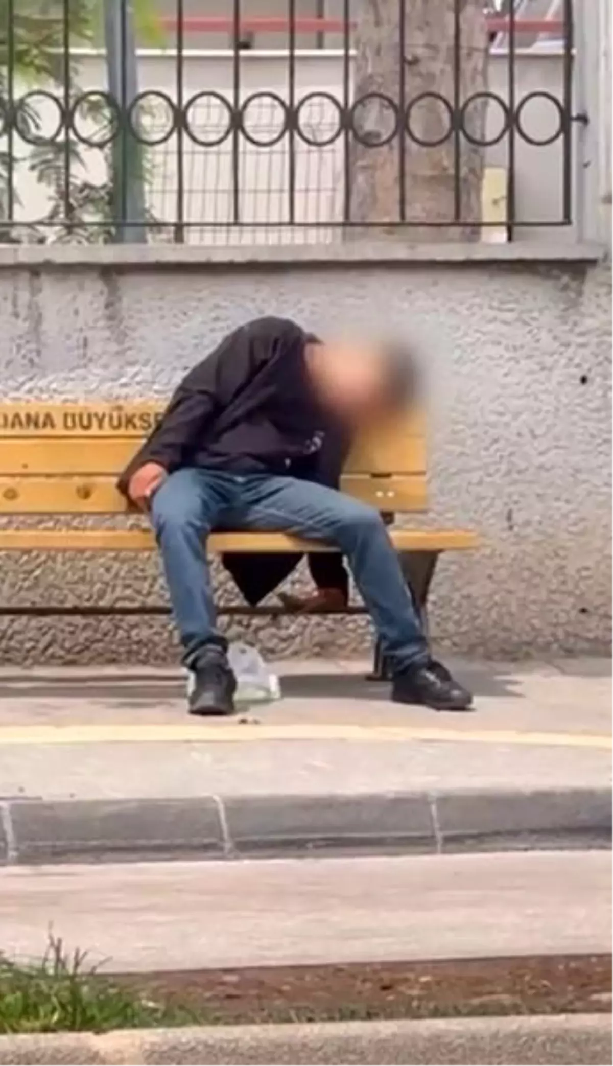 Uyuşturucu Krizi: Adana'da Şahıs Hareketsiz Kaldı