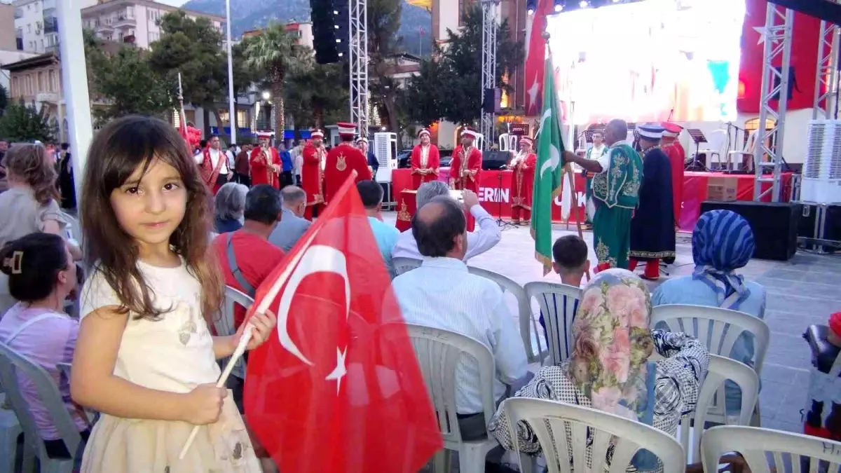 Manisa'da 15 Temmuz Demokrasi ve Milli Birlik Günü programı gerçekleştirildi