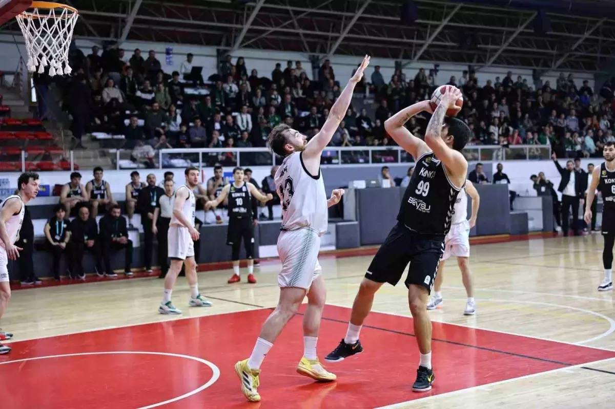 Sakarya Büyükşehir Basketbol, Yeni Sezon Öncesi Kadrosunu Güçlendirdi
