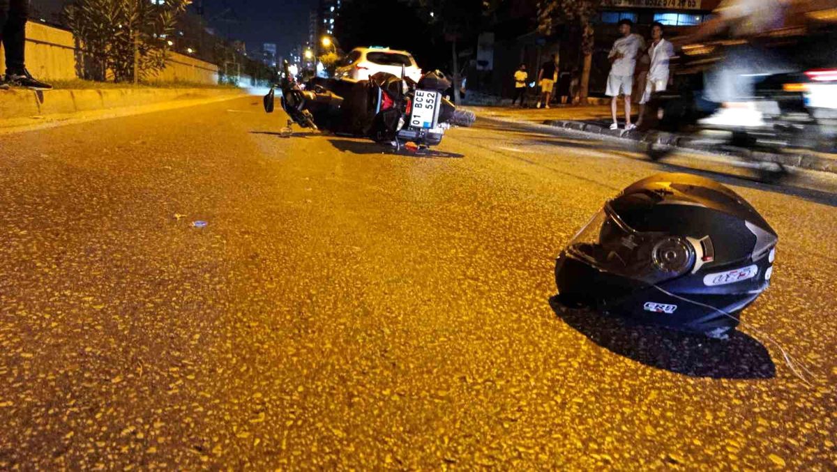 Adana'da Otomobil ile Motosikletin Çarpışması: 1 Ölü, 1 Yaralı