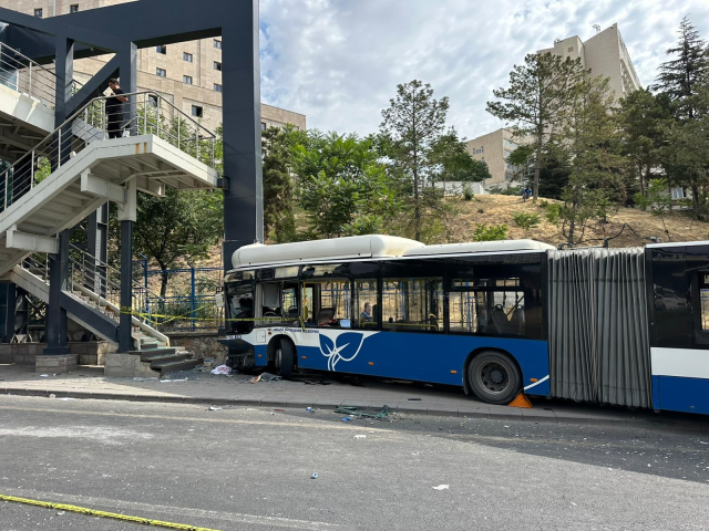 Ankara'da zincirleme kaza! 27 kişi yaralandı