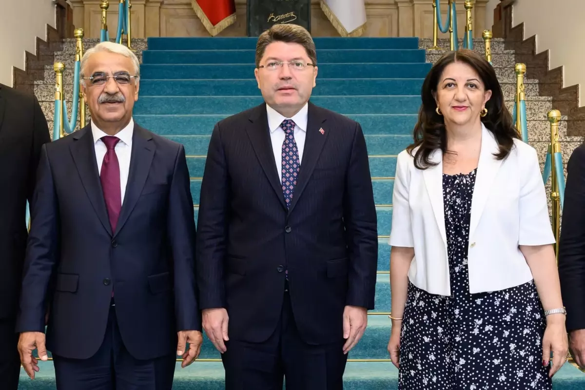 DEM Parti heyeti, Adalet Bakanı Tunç ile görüştü: Süreçte komisyon aşamasına geçildi