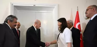 Bahçeli, DEM heyetiyle görüştü! 'Ahrazım' açıklaması gazetecileri şaşırttı
