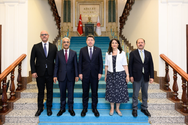 Statement from Minister of Justice Tunç after meeting with the DEM Party delegation