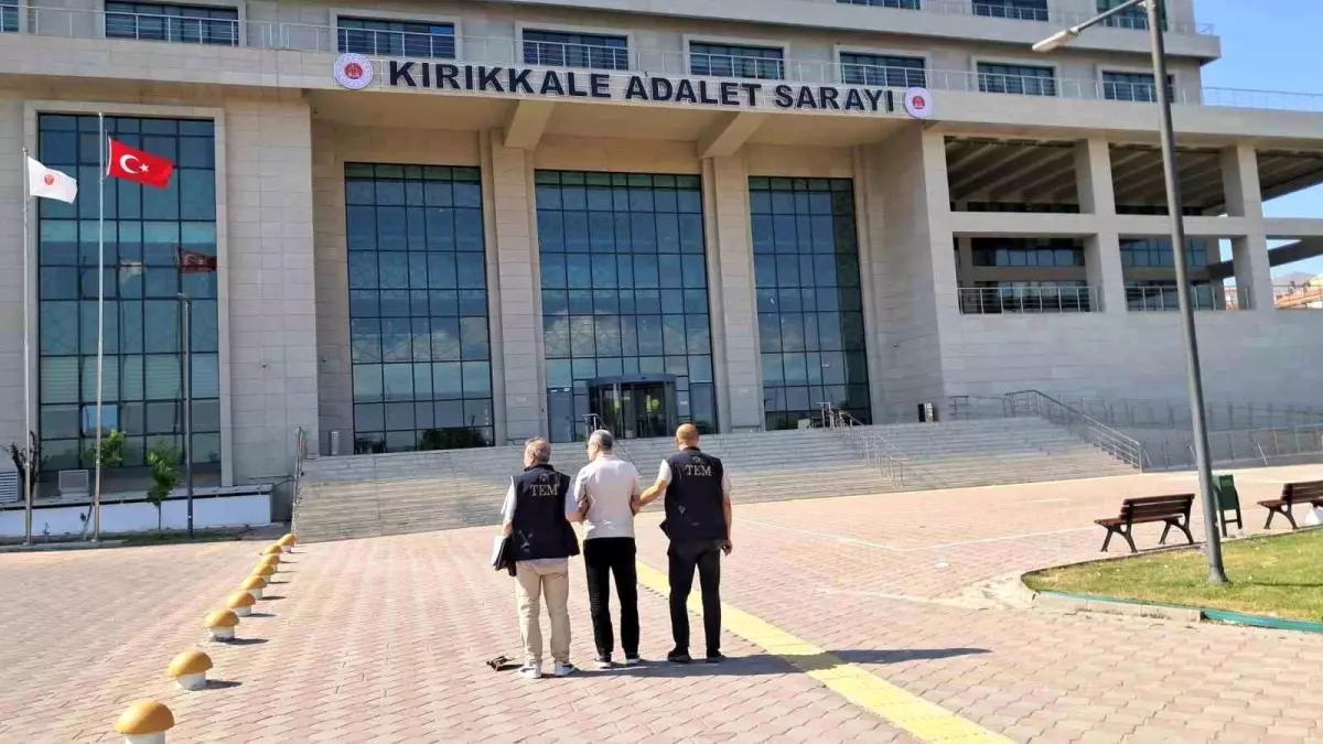 Kırıkkale'de FETÖ Üyesi Eski Komiser Yakalandı