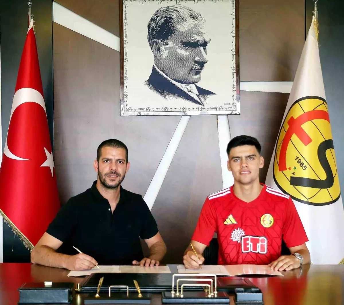 Eskişehirspor, Genç Kaleci Sadullah Kabayel ile Anlaşma Sağladı