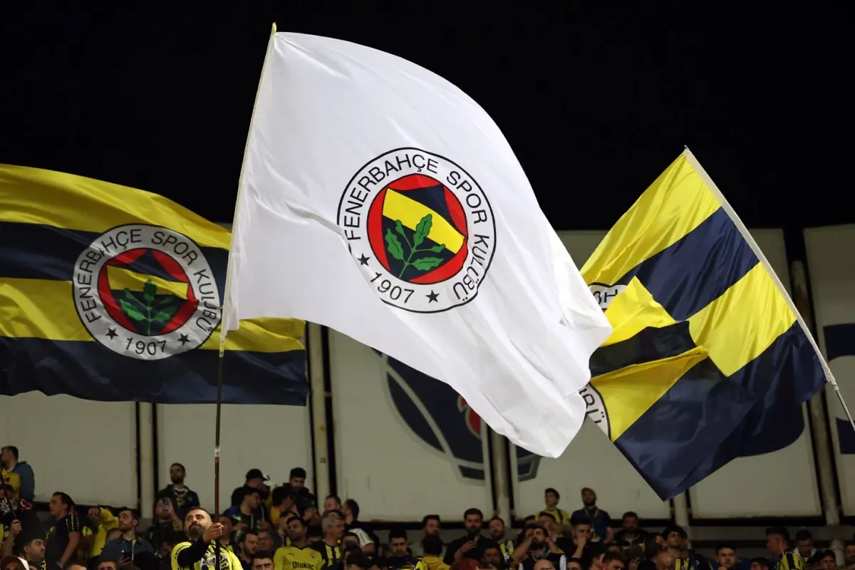 Fenerbahçe'de ayrılıklar peş peşe! 1. Lig'e gitti