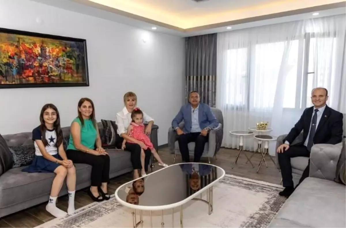 İl Müdürü Yılmaz'dan ve eşinden gazi Halil Er ve ailesine ziyaret
