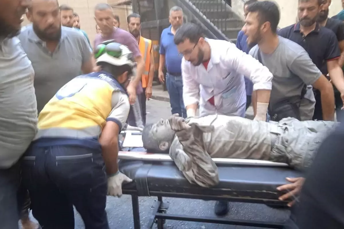 İsrail'in Şam'a düzenlediği saldırıda yaralılara müdahale anları ortaya çıktı