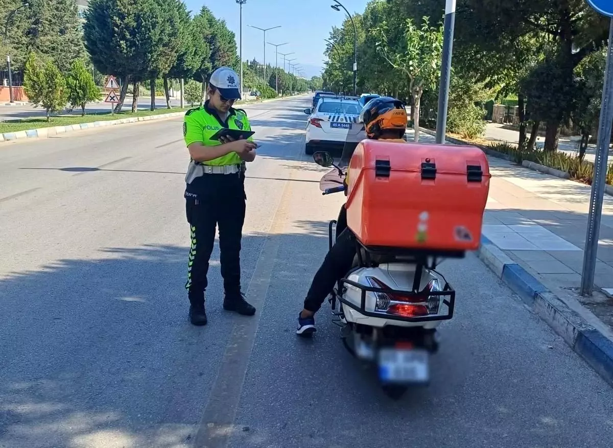 Manisa'da Motosiklet Denetimlerinde 953 Sürücüye Ceza