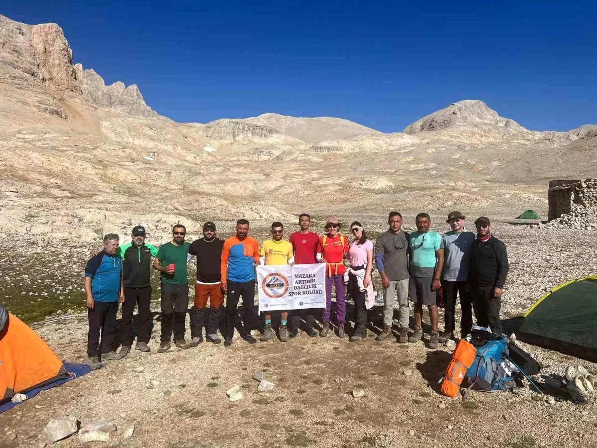 Mazaka Artıbir Dağcılık Kulübü, Aladağlar Trans Geçişini Tamamladı