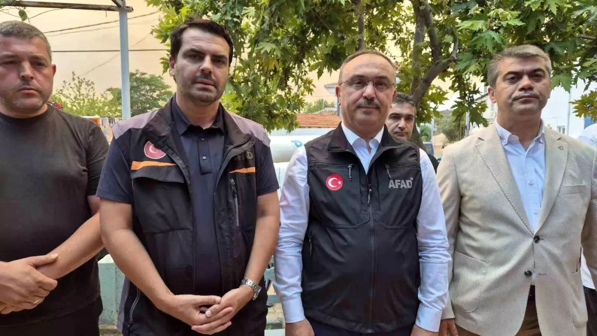 Tekirdağ'da Orman Yangını Kontrol Altına Alınmaya Çalışılıyor
