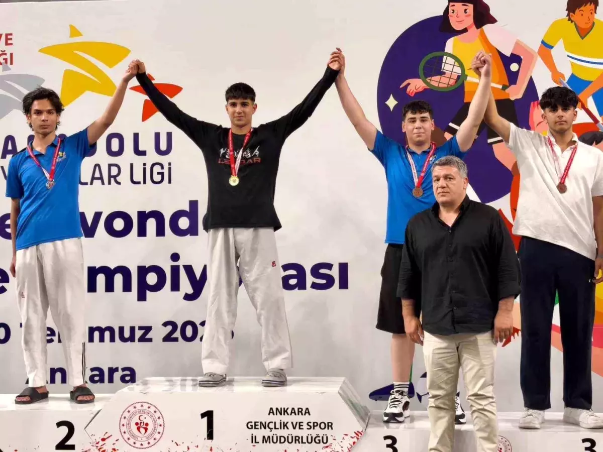 Elazığ Taekwondo Takımı Türkiye 3'üncüsü Oldu