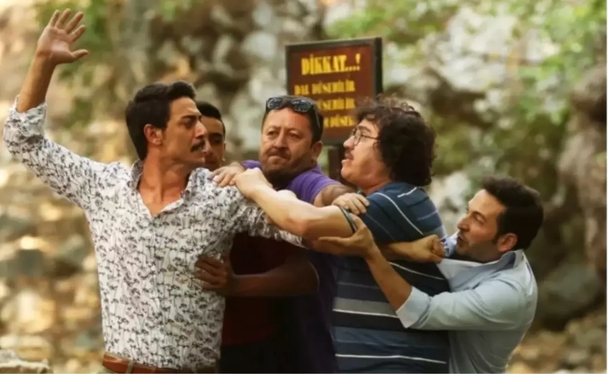 Yol Arkadaşım filmi oyuncuları kim, konusu ne, sonu nasıl bitiyor? Yol Arkadaşım filmi ne zaman, nerede çekildi?