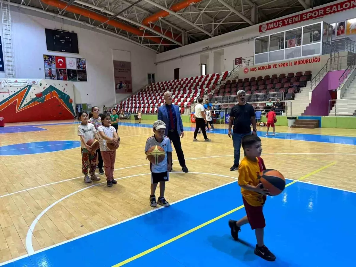 Gençlik ve Spor Müdürü Kılıç: 'Geleceğimizi inşa eden enerjiyi destekleyeceğiz'