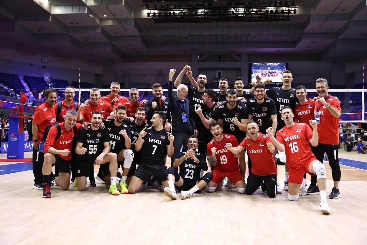 A Milli Voleybol Takımı, Almanya'yı 3-1 Yenerek 3. Galibiyetini Aldı