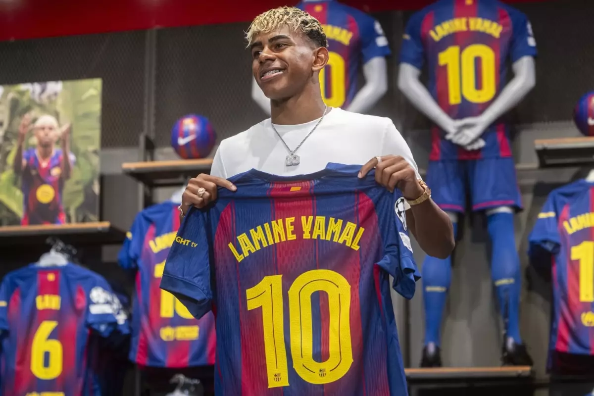 Barcelona'nın yeni 10 numarası Yamal'a rekor maaş! 10 kat zam yapıldı