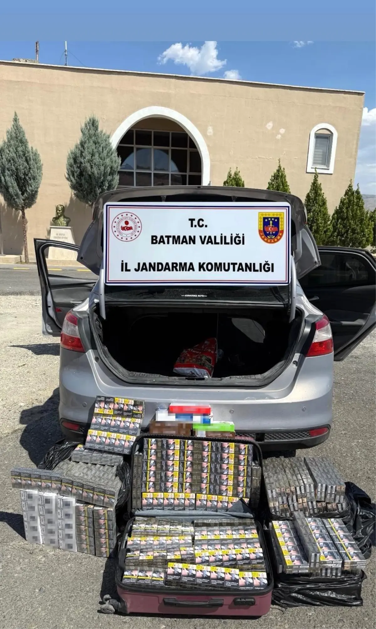Batman'da Kaçak Sigara Operasyonu: 1700 Paket Ele Geçirildi