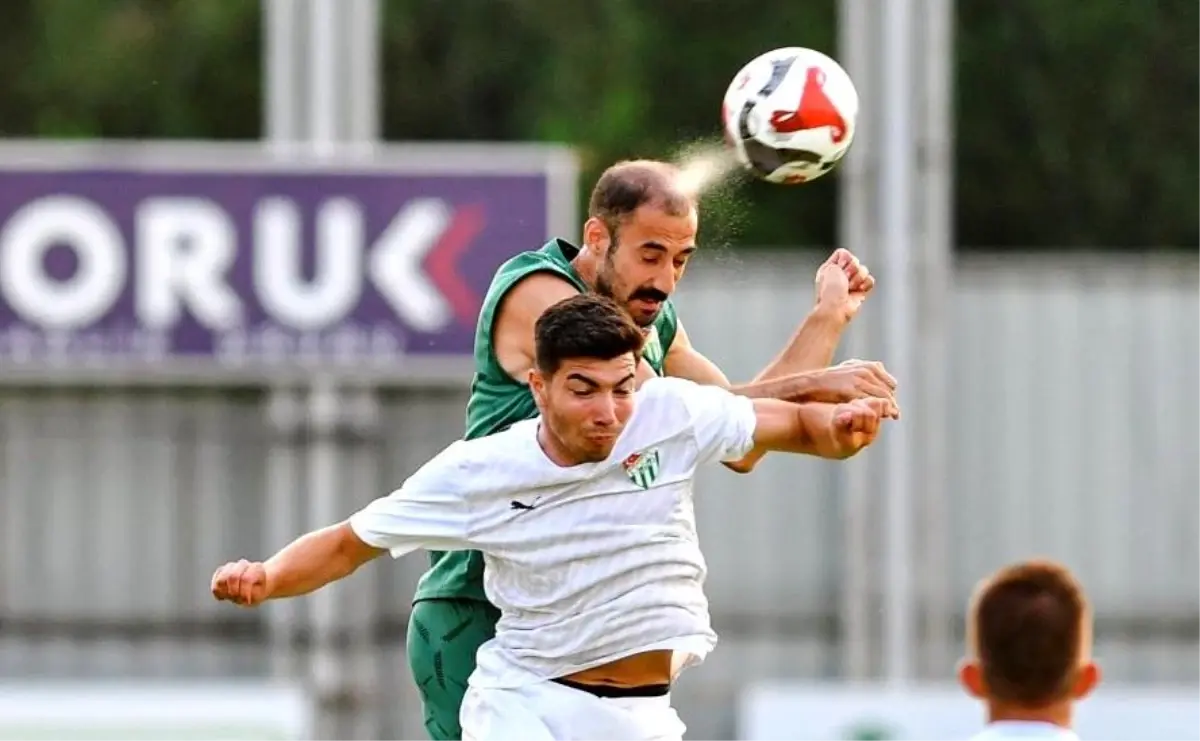 Bursaspor, U19 Takımını 1-0 Yenerek Sezona Hazırlanıyor