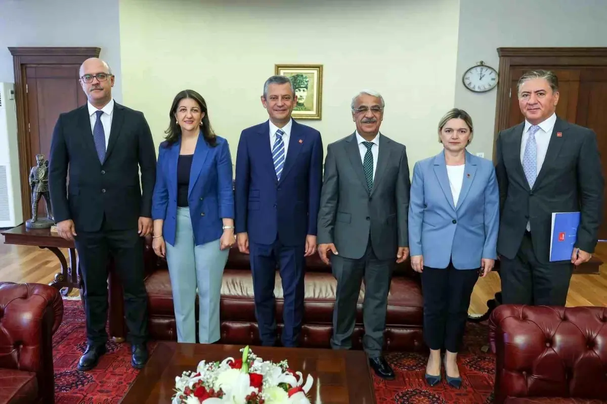 CHP ve DEM Heyeti Barış Sürecini Görüştü