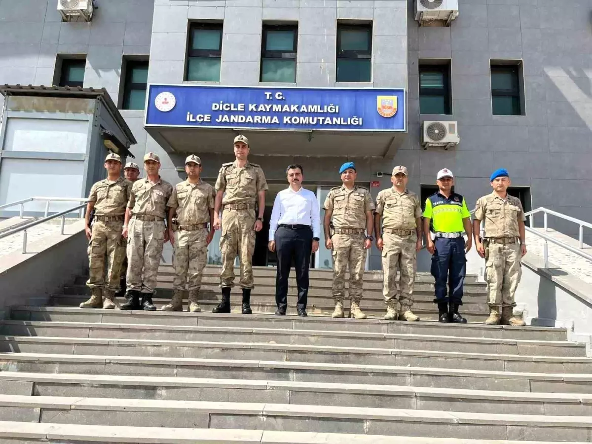 Dicle Kaymakamı, Jandarma Komutanlığına Ziyaret Gerçekleştirdi