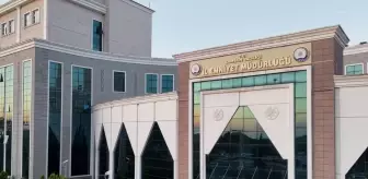 Gazi polis memuruna yumruk atıp tişörtünü yırttı