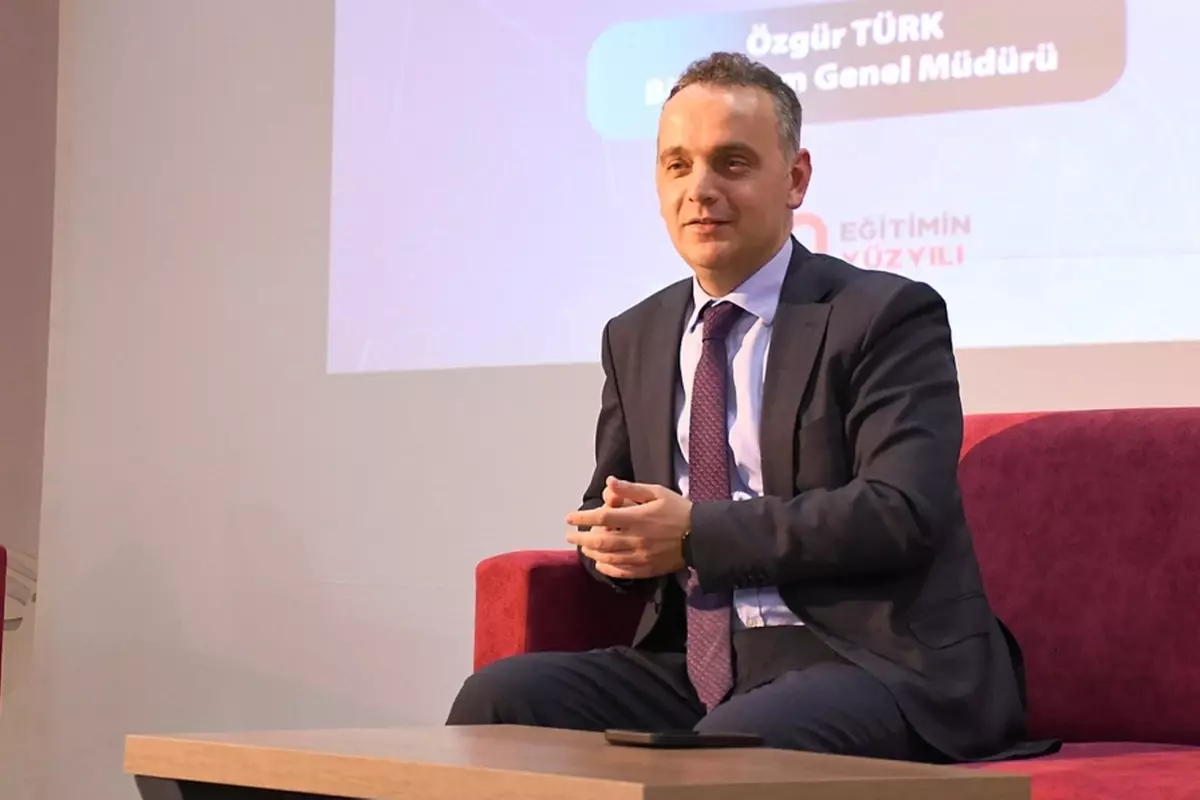MEB Bilgi İşlem Genel Müdürü Özgür Türk görevden alındı