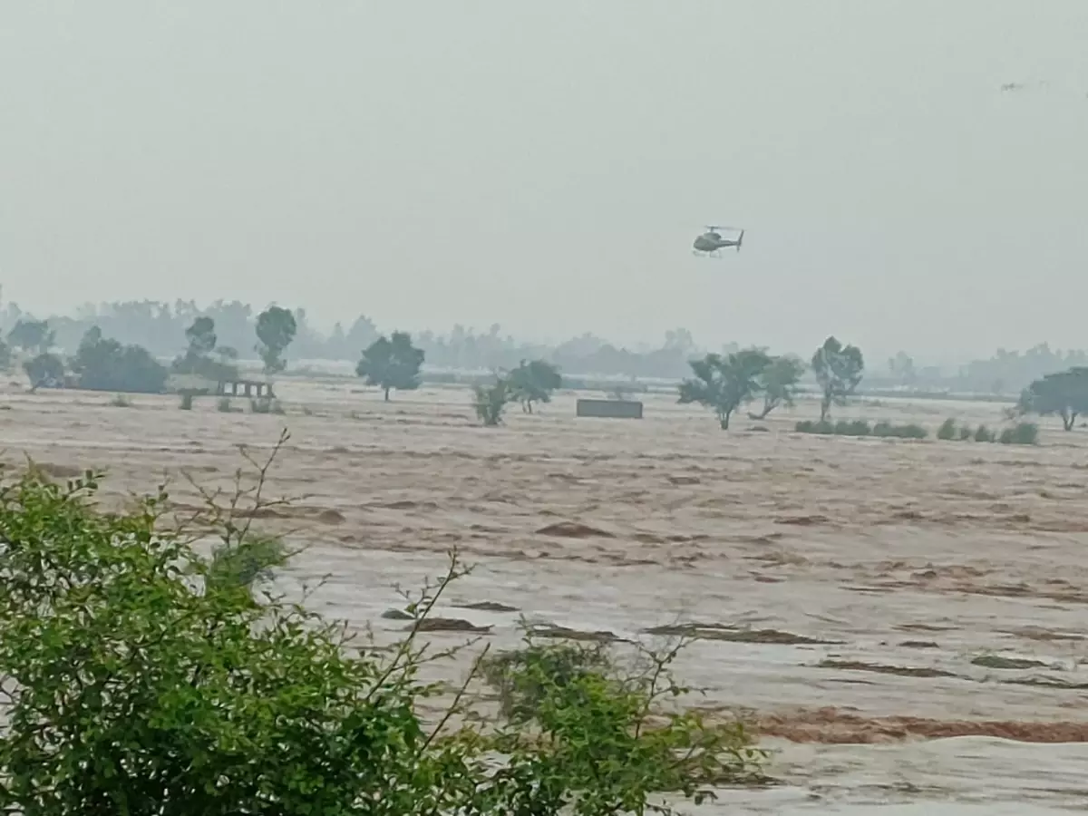Pakistan'da Muson Yağmurları Sel Felaketine Yol Açtı