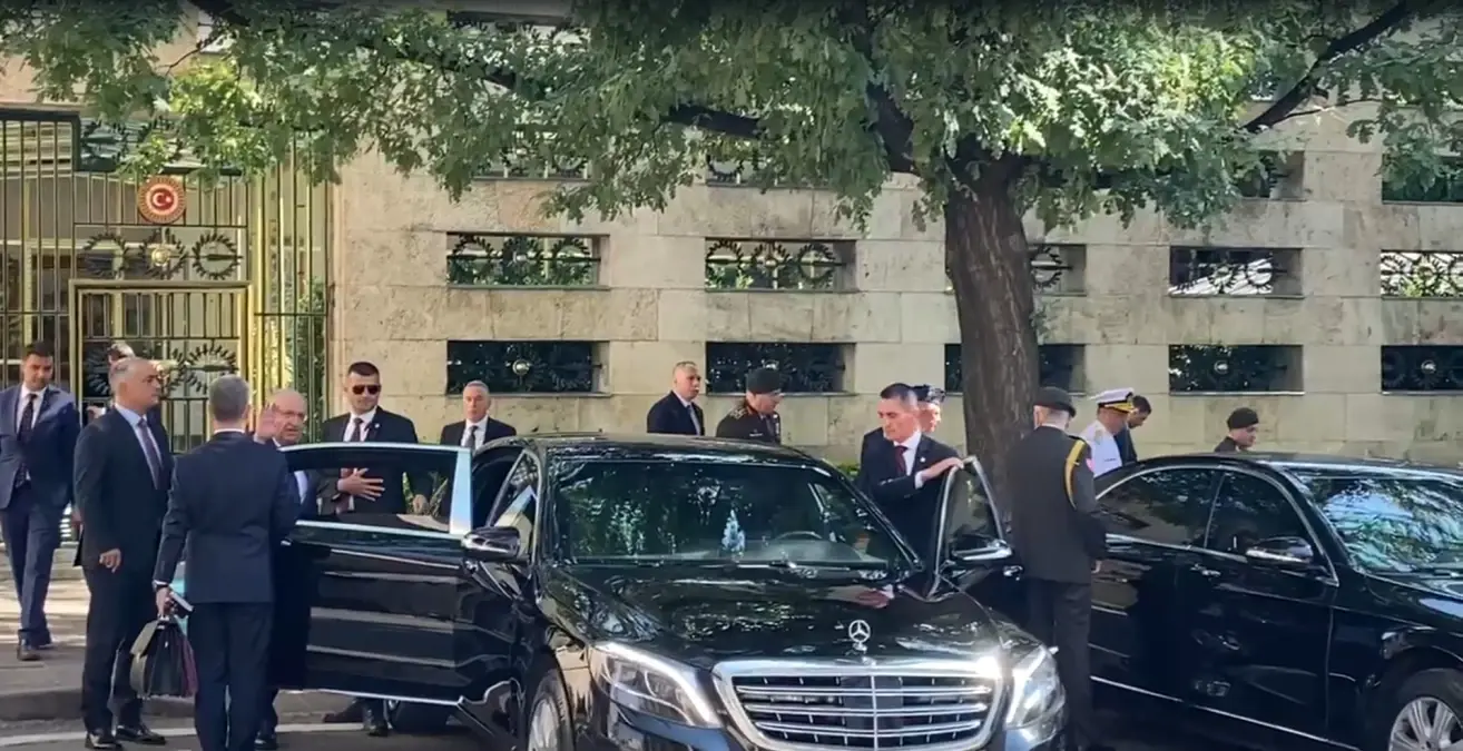 TBMM Başkanı Numan Kurtulmuş, Milli Savunma Bakanı ve TSK Komuta Kademesini Kabul Etti