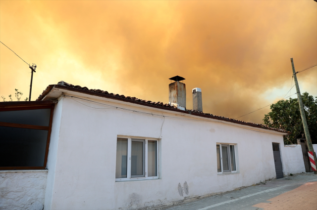 The forest fire that has been ongoing for 42 hours in Tekirdağ has been partially brought under control