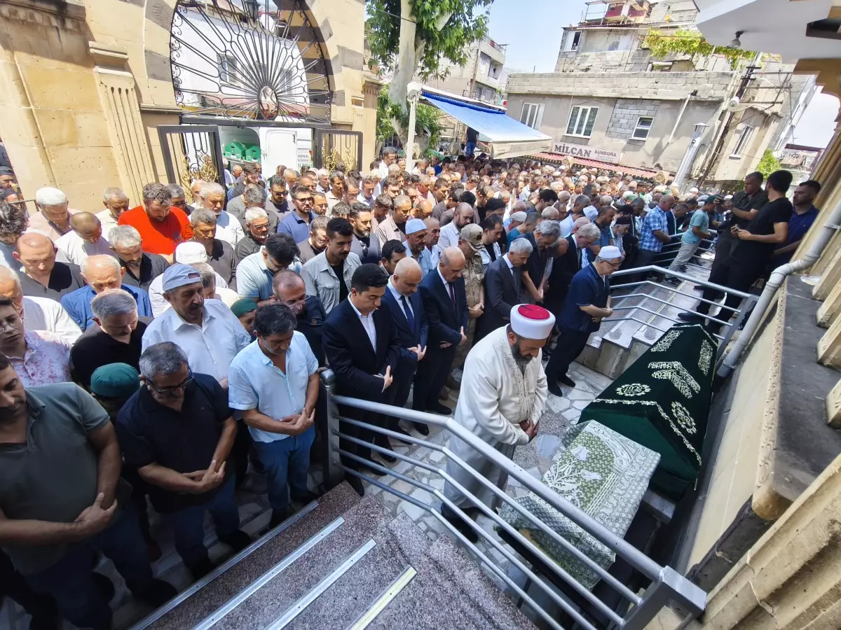 Ankara'da Yangında Hayatını Kaybeden Anne ve Bebeği Kahramanmaraş'ta Defnedildi