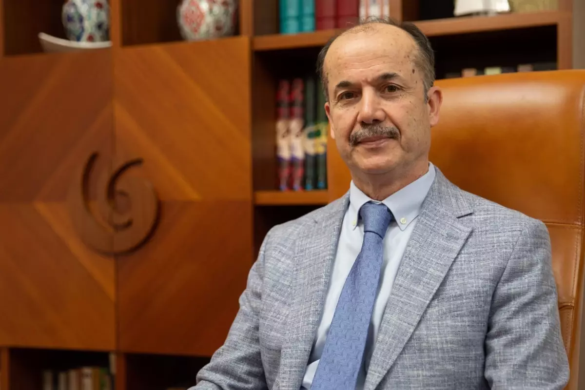 Yunus Emre Vakfı'ndaki milyonluk vurgun soruşturmasında eski başkan gözaltına alındı