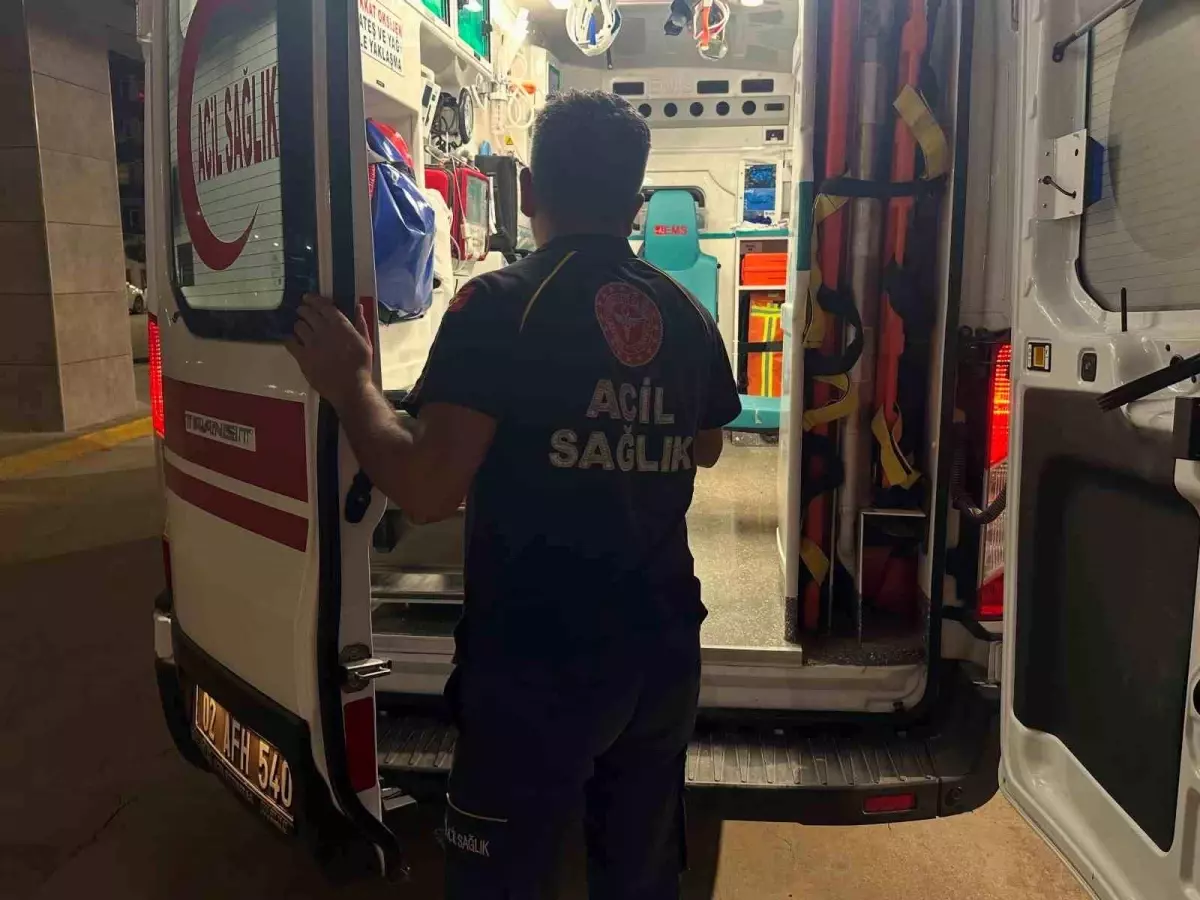Adıyaman'da Çapa Motoru Devrildi: 4 Yaralı