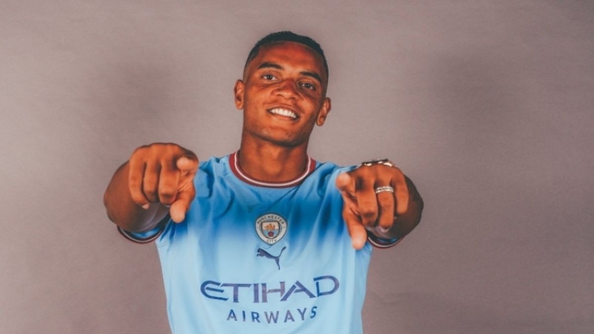 Akanji Galatasaray'a mı geliyor?