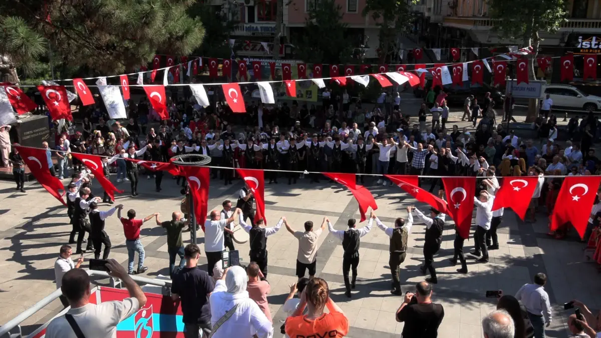 33. Uluslararası Akçaabat Müzik ve Halk Oyunları Festivali Coşkuyla Kutlandı