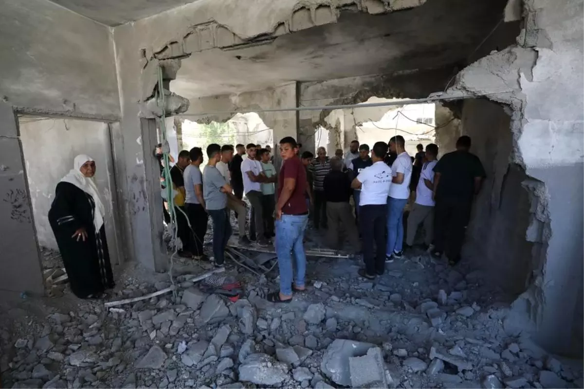 İsrail'in Kabatiya Kasabasına Saldırısı: Binalar Yıkıldı