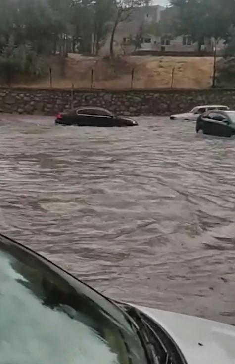 Life was paralyzed in Ankara! Here are the images from the heavy rain captivity in the capital