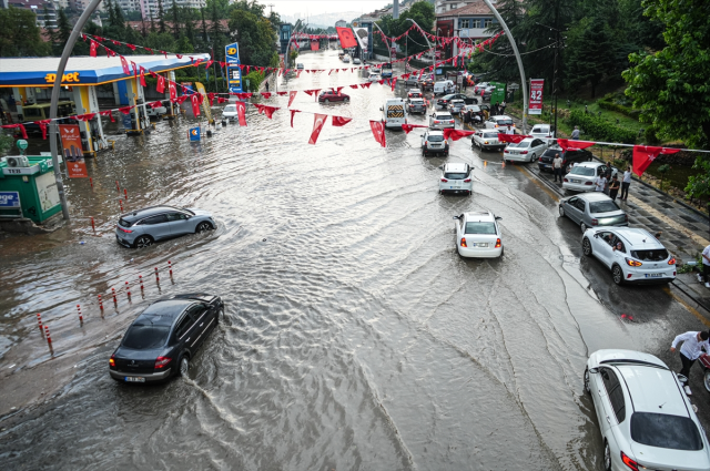 The best image depicting the severity of the flood in Ankara! The waters burst the wall of the house