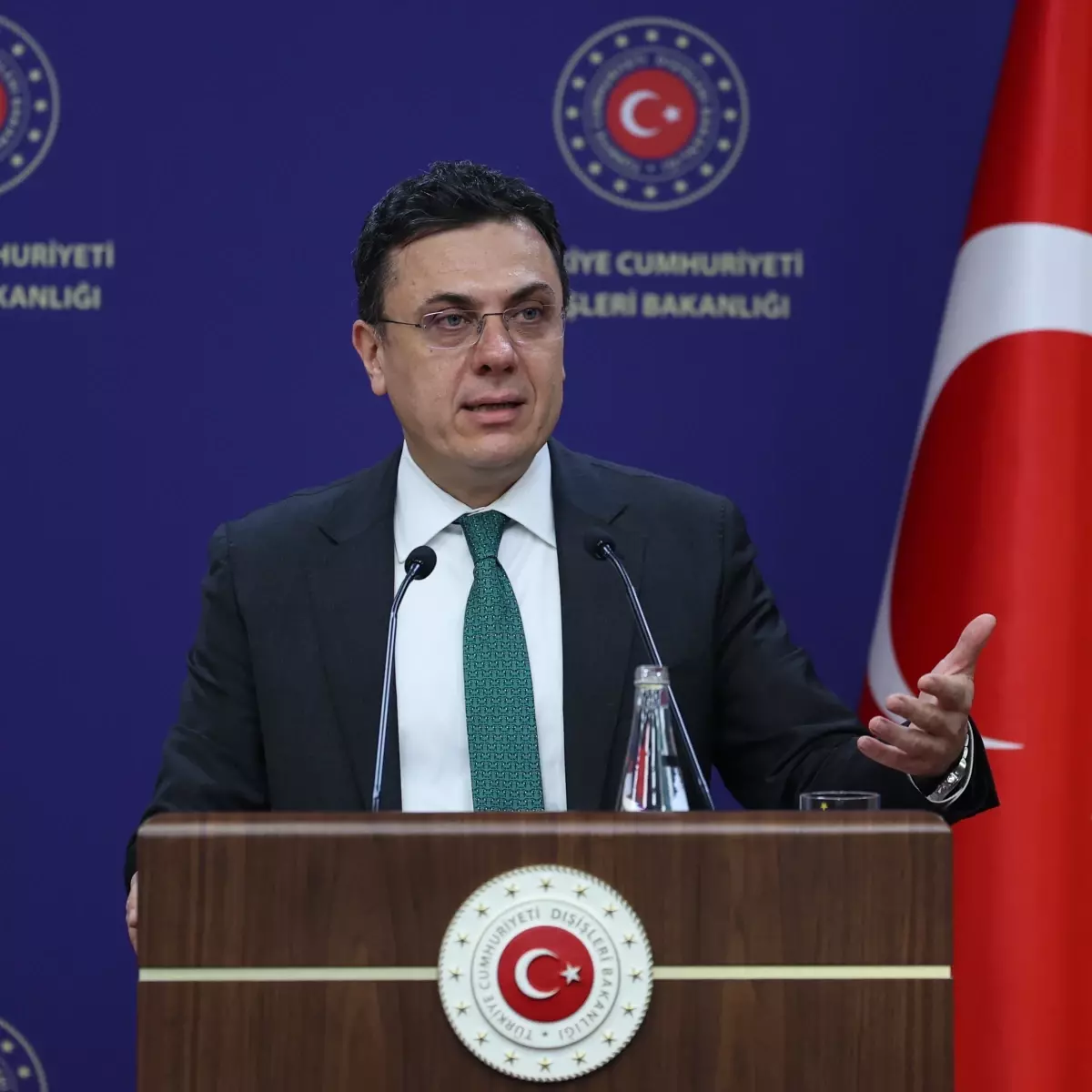 Kıbrıs'ta İki Devlet Arasında İş Birliği Alanları Gelişiyor