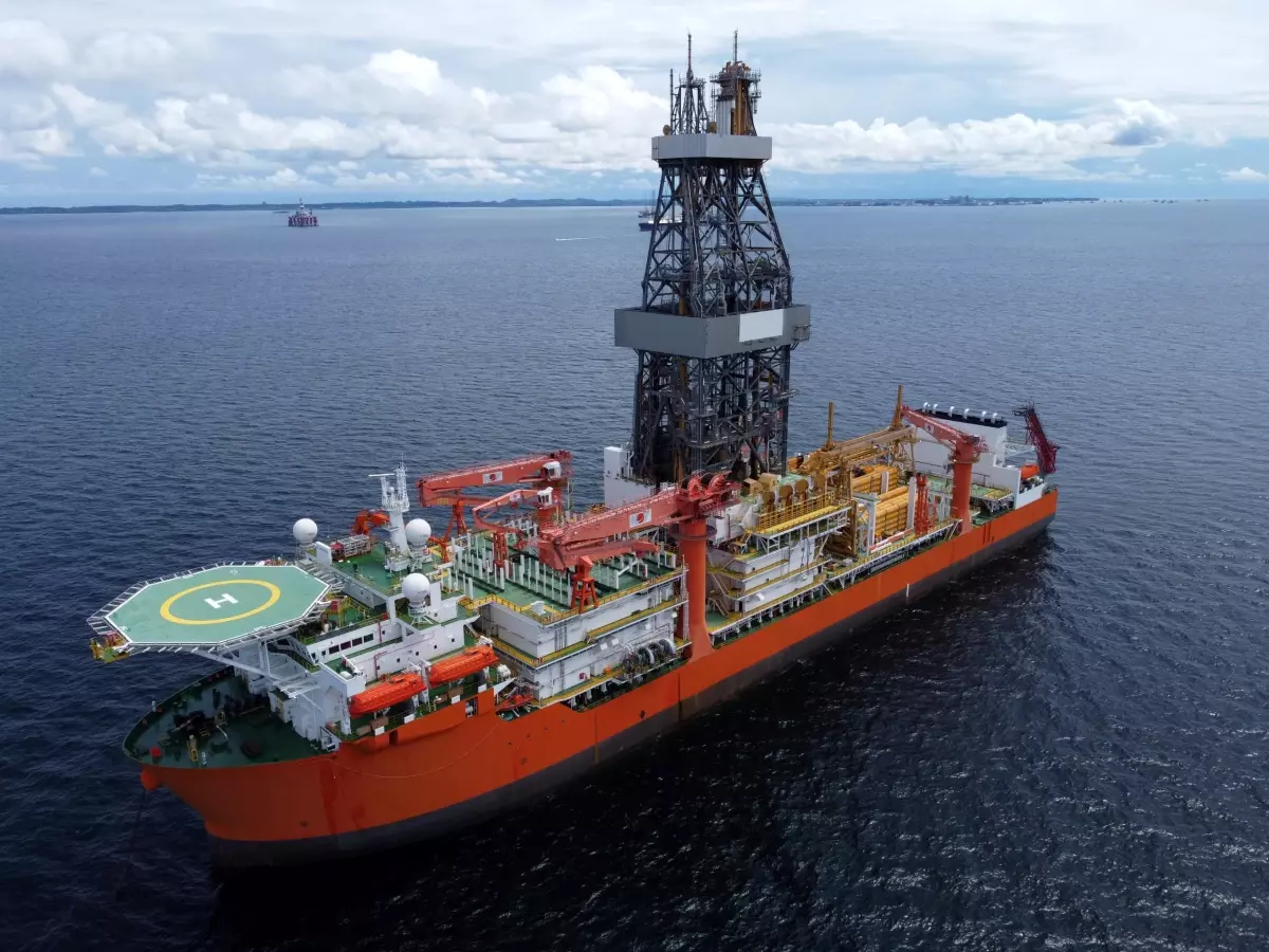 Türkiye Petrolleri, İkiz Derin Deniz Sondaj Gemileri Alıyor