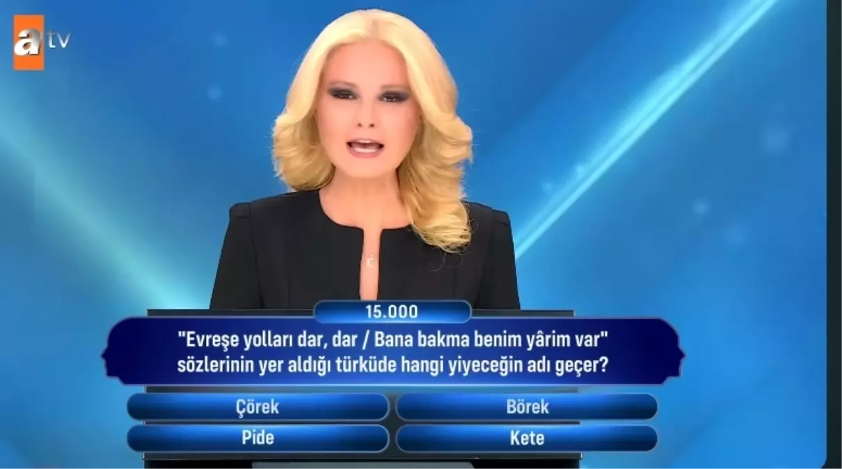'Evreşe yolları dar, dar / bana bakma benim yârim var' sözlerinin yer aldığı türküde hangi yiyeceğin adı geçer?