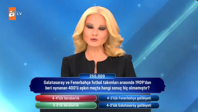 Galatasaray ve Fenerbahçe arasında 4-4'lük beraberlik, 4-3'lük Fenerbahçe galibiyeti, 5-5'lik beraberlik, 4-3'lük Galatasaray galibiyeti var mı?