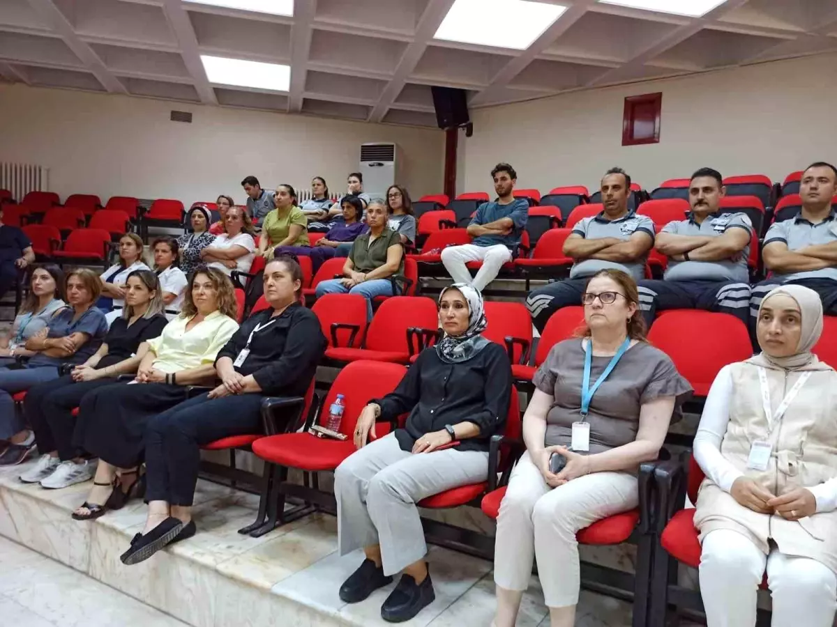Aydın Devlet Hastanesi'nde Narkotik Farkındalık Eğitimi Düzenlendi