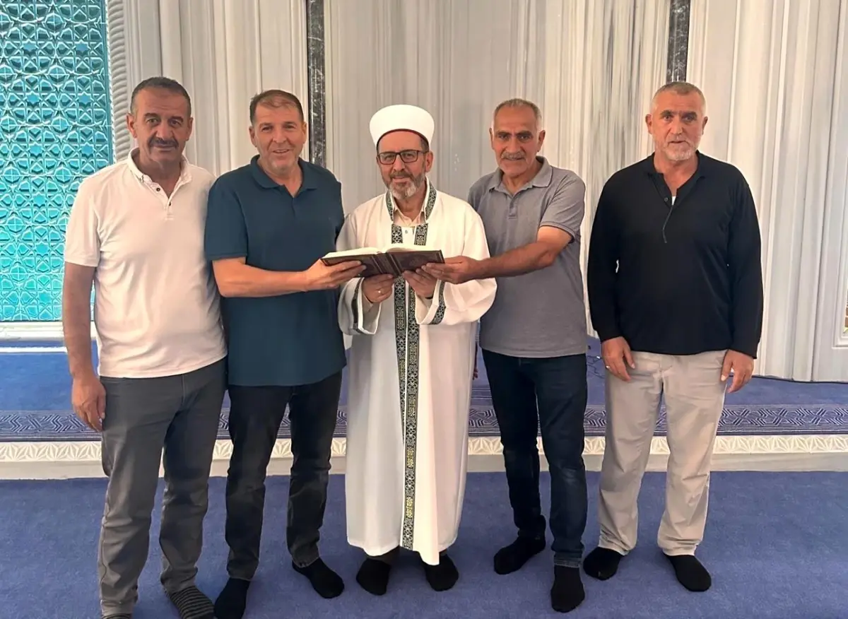 Muş'ta İlk Kur'an-ı Kerim Mezunları Hatim Etti